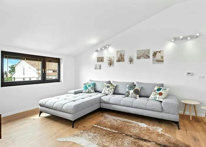 Crogo Casa Elizabeta